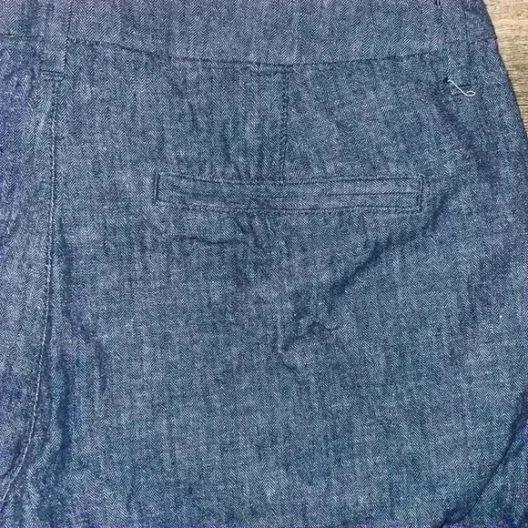 Old Navy Everyday Shorts Size 10 - Picture 2 of 3